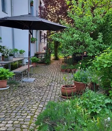 Apartment Gute Lage, 3 Raeder, Gruen, Familien Trier