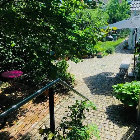 Apartment Gute Lage, 3 Raeder, Gruen, Familien