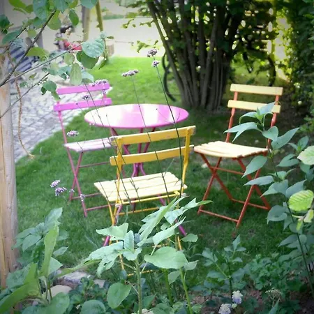 Apartment Gute Lage, 3 Raeder, Gruen, Familien
