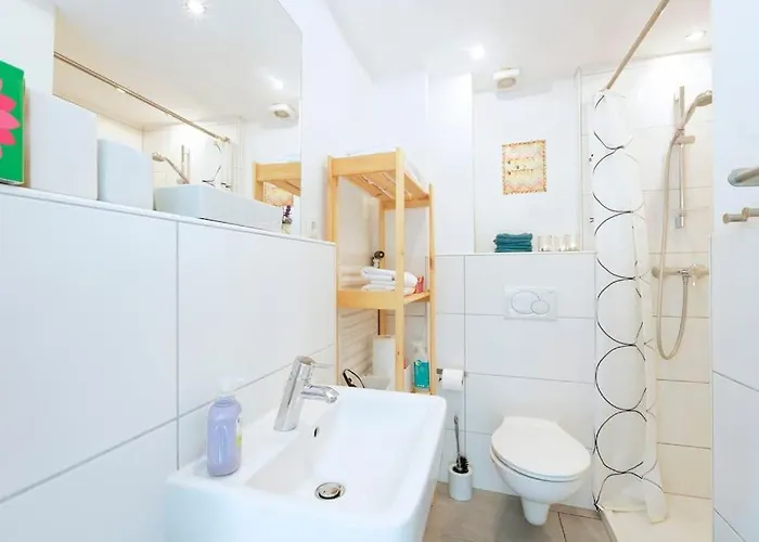 Gute Lage, 3 Raeder, Gruen, Familien Apartment *