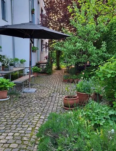 Apartment Gute Lage, 3 Raeder, Gruen, Familien Trier