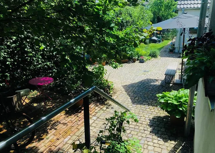 Apartment Gute Lage, 3 Raeder, Gruen, Familien