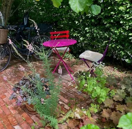 Gute Lage, 3 Raeder, Gruen, Familien Apartment *